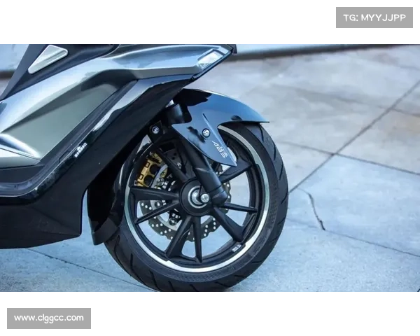 “好骑”的大踏板——赛科龙RT5智境版让你体验舒适安全的骑行